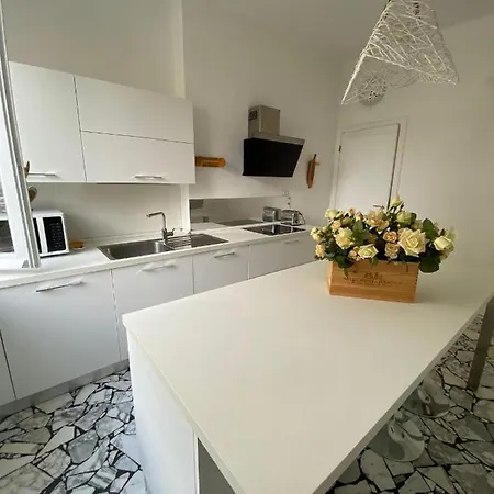 La Perla Apartment Chiavari Exterior photo